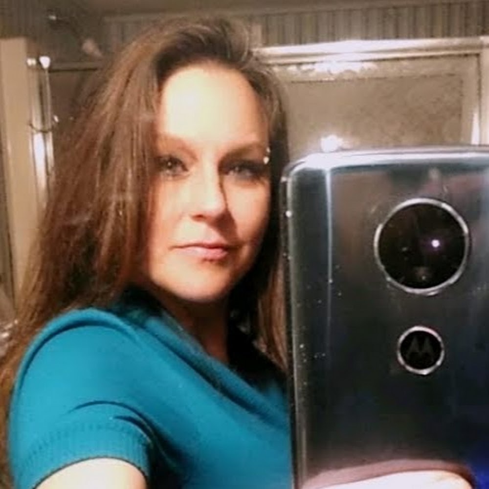 Meet your Posher, Nikki